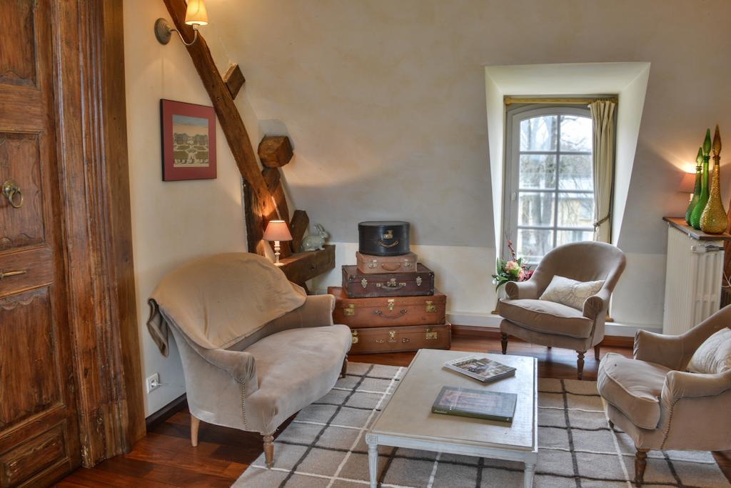 Charmilles des Cordeliers Bed and Breakfast París Habitación foto