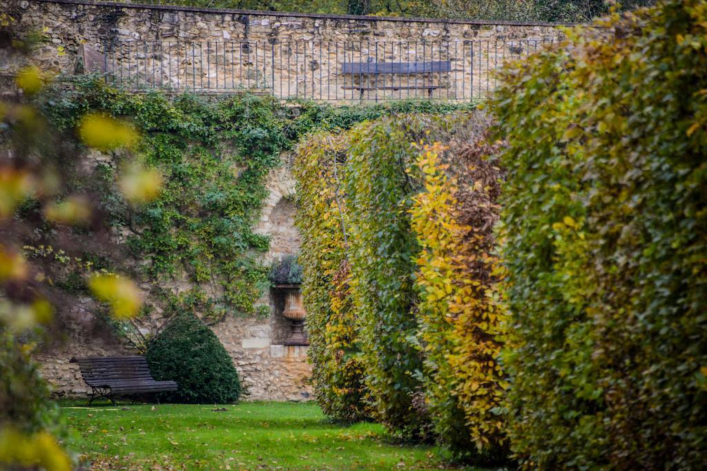 Charmilles des Cordeliers Bed and Breakfast París Exterior foto