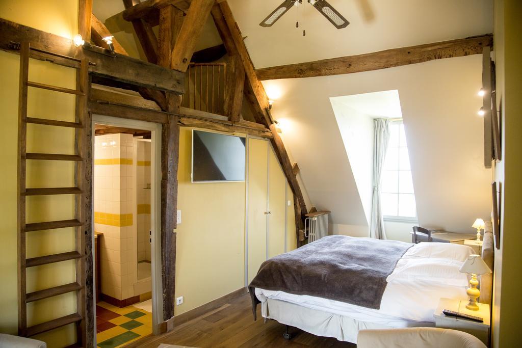 Charmilles des Cordeliers Bed and Breakfast París Exterior foto